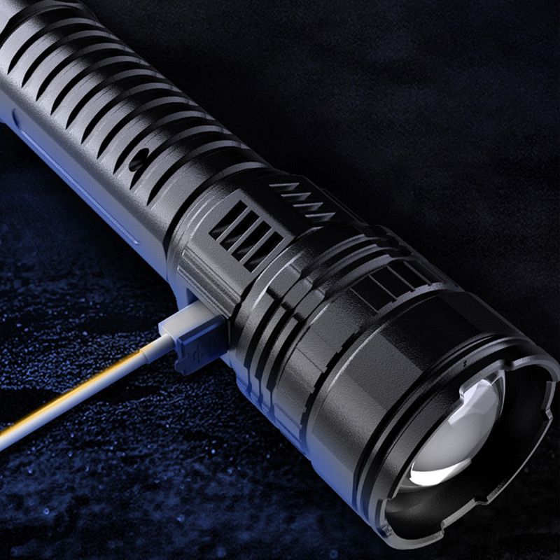 Multifunctional White Laser Telescopic Zoom Tactical Flashlight